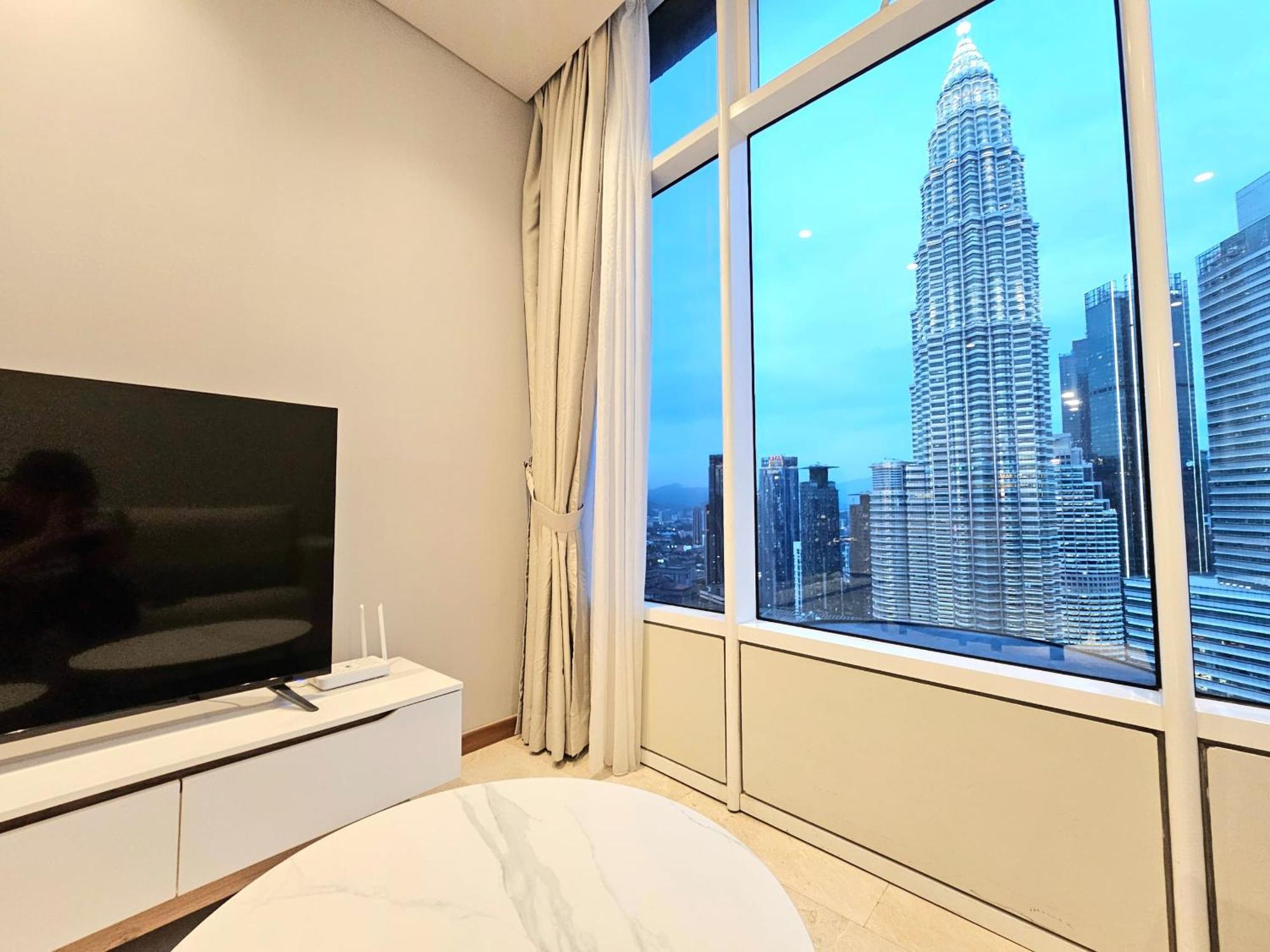 Sky Suites Klcc By Ali Куала-Лумпур Экстерьер фото